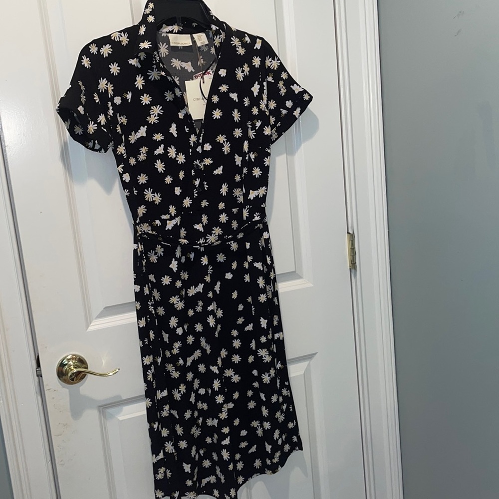 Beautiful never worn Cynthia Rowley dress! Size X-Small but fits like small!